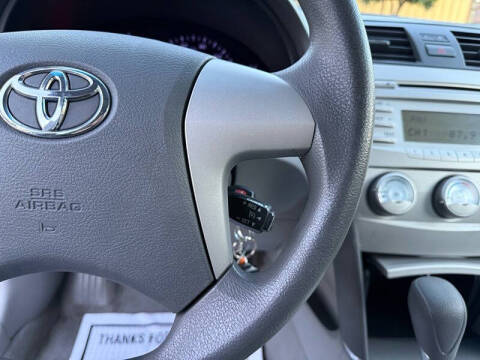 2011 Toyota Camry LE