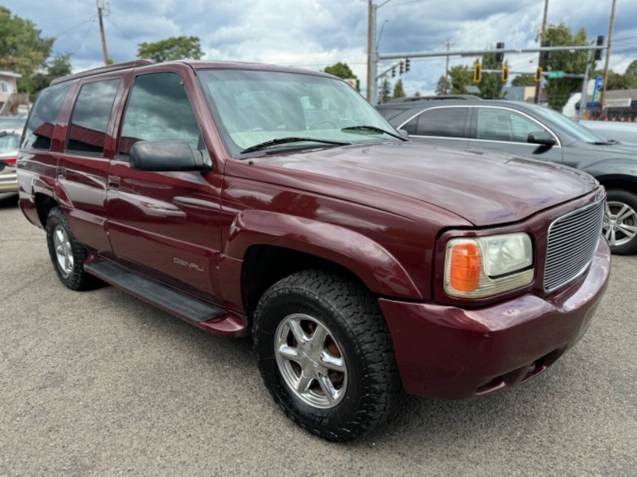 1999 GMC Yukon for sale at Carz Connect LLC in Portland, OR