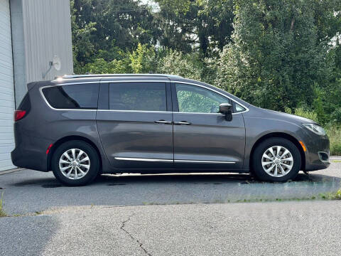 2019 Chrysler Pacifica Touring L
