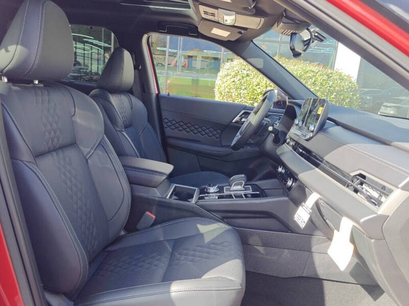 2025 Mitsubishi Outlander PHEV SEL Black Edition