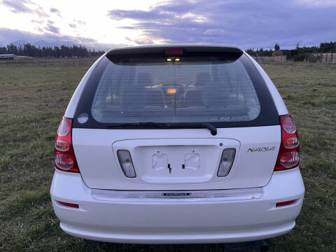 2000 Toyota Nadia