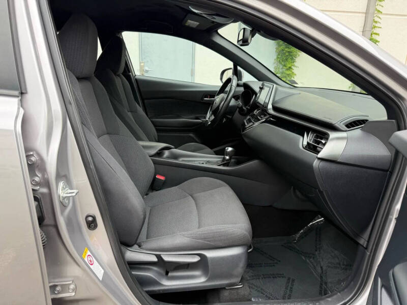 2018 Toyota C-HR XLE Premium