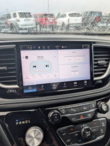 2022 Chrysler Pacifica Touring