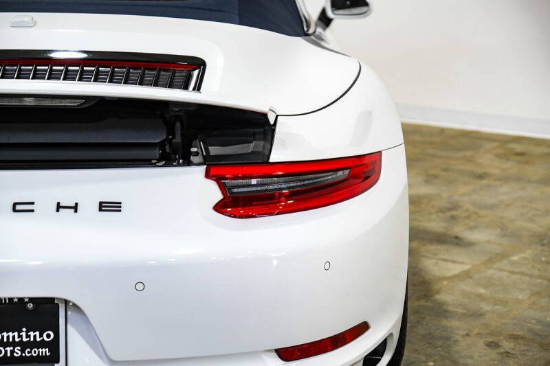 2017 Porsche 911 Carrera