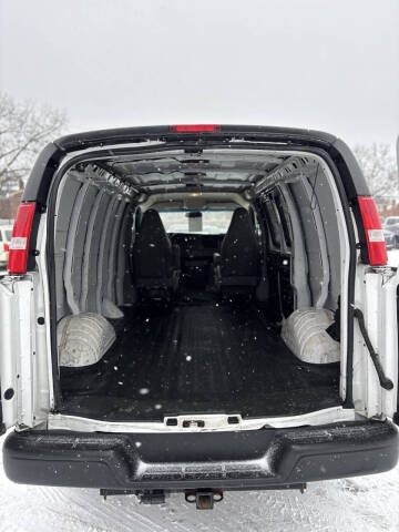 2021 Chevrolet Express 2500