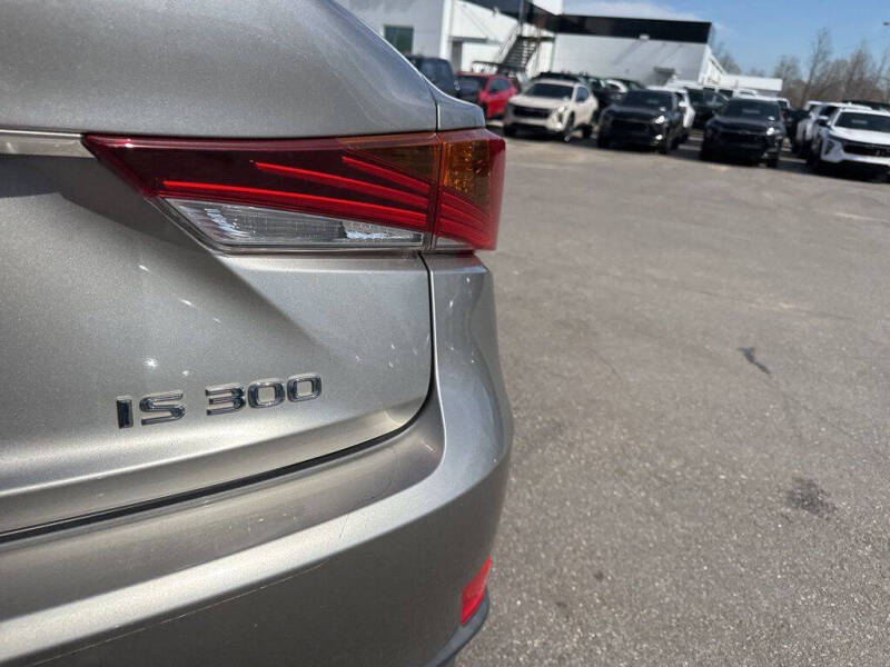 2018 Lexus IS 300