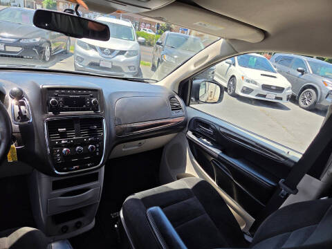2016 Dodge Grand Caravan American Value Package