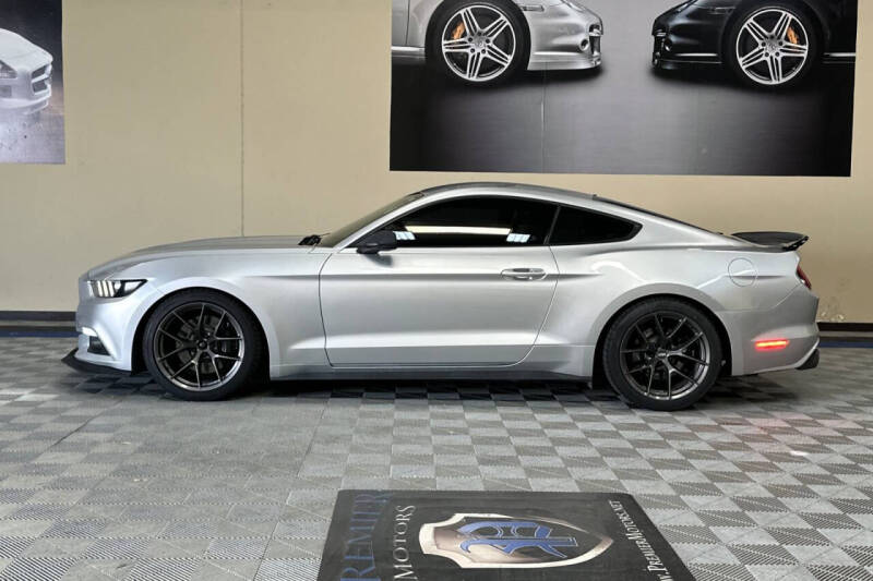 2016 Ford Mustang V6