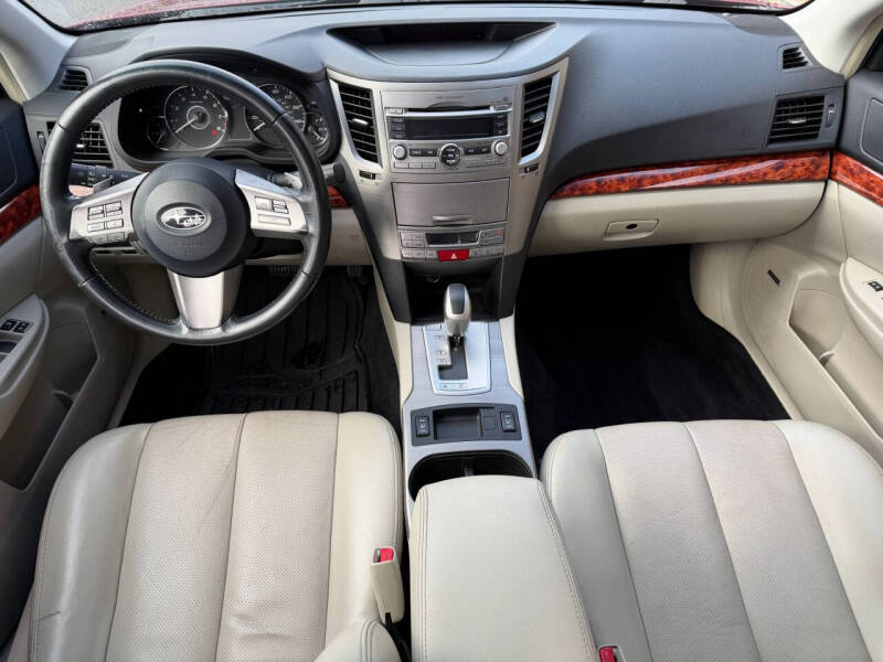 2011 Subaru Outback 2.5i Limited