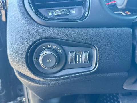 2017 Jeep Renegade Altitude