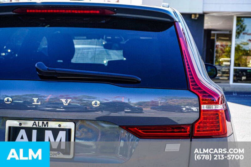 2024 Volvo XC60 Recharge T8 Plus Dark Theme