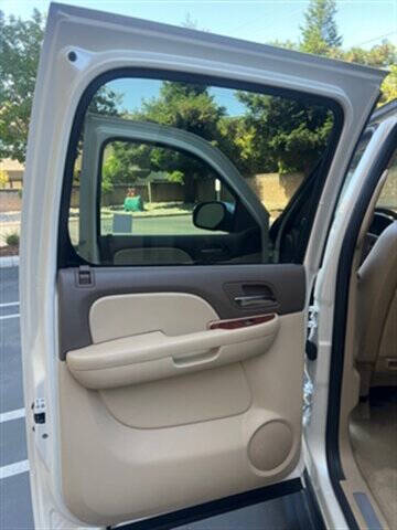 2014 Chevrolet Suburban LTZ