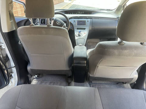 2014 Toyota Prius Two