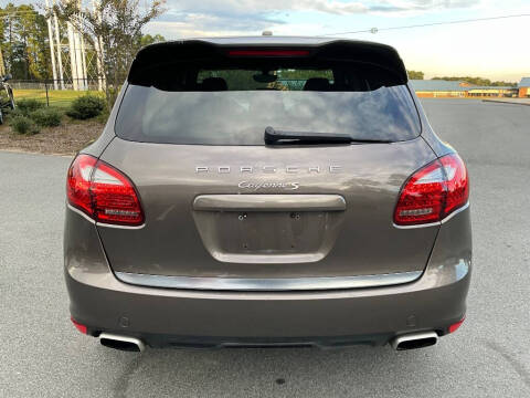 2011 Porsche Cayenne S