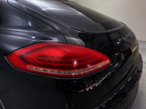 2015 Porsche Panamera 4