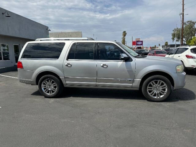 Used 2007 Lincoln Navigator Base with VIN 5LMFL27567LJ13158 for sale in Mesa, AZ