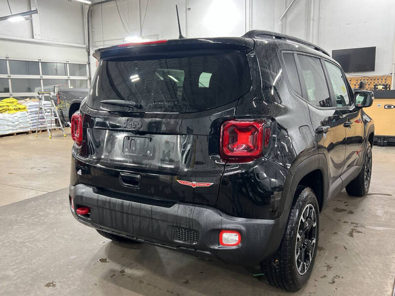2023 Jeep Renegade Trailhawk