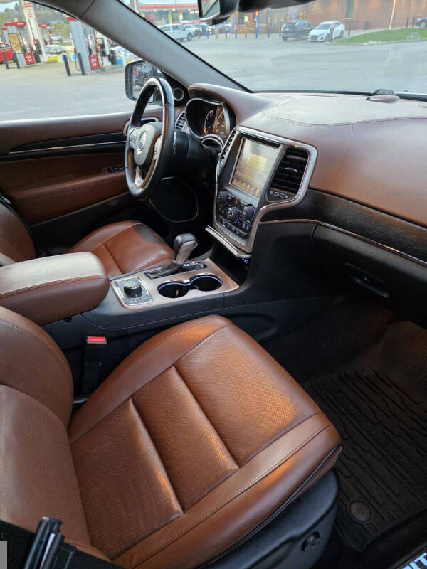2016 Jeep Grand Cherokee Summit