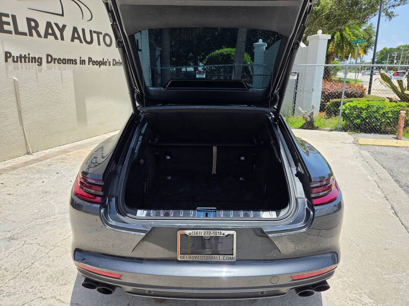 2020 Porsche Panamera
