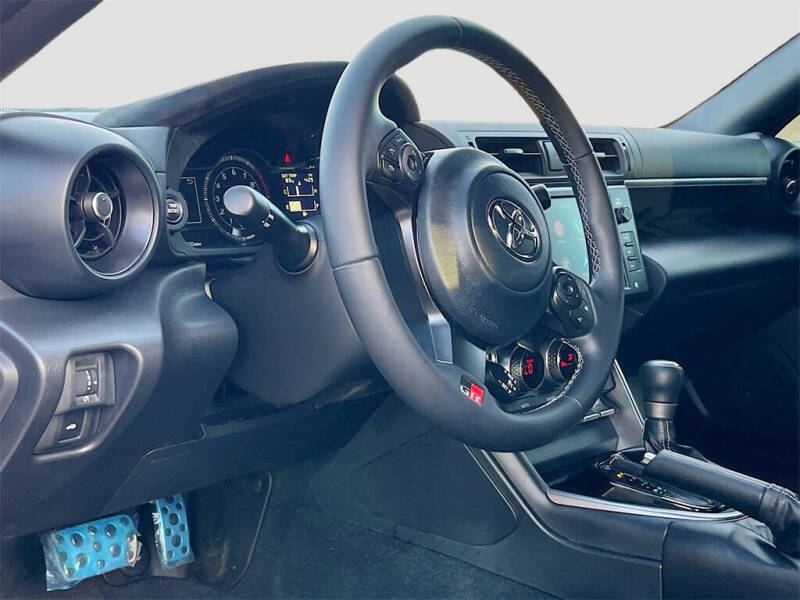 2025 Toyota GR86 Premium