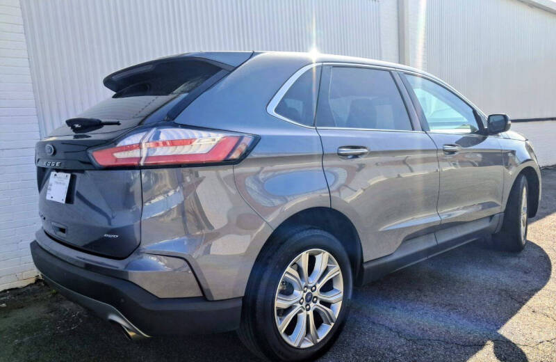 2022 Ford Edge Titanium