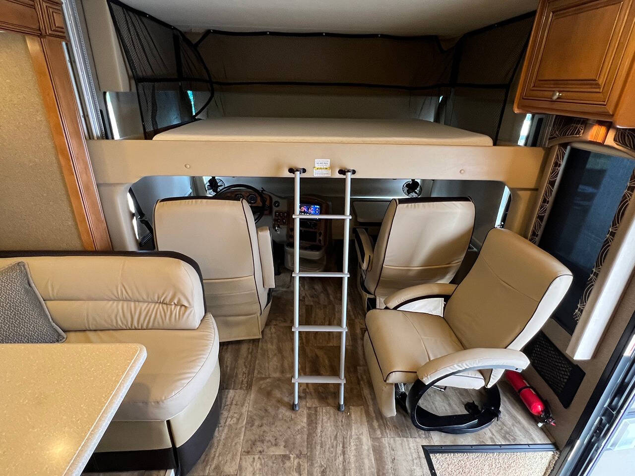 2016 Thor Motor Coach Palazzo for sale at Simple Car Company in Oak Harbor, WA