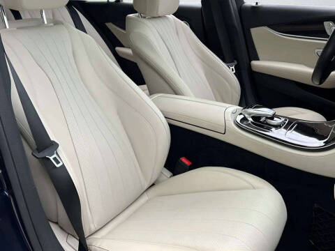 2019 Mercedes-Benz E-Class E 300