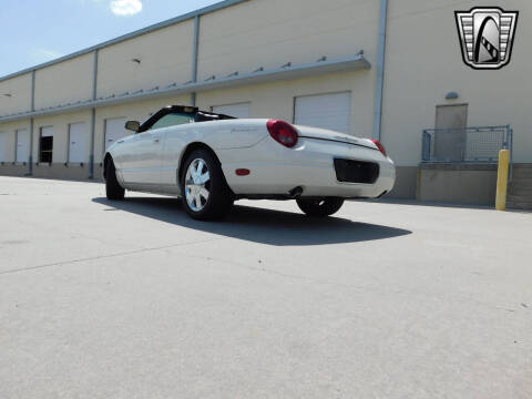 2002 Ford Thunderbird Deluxe