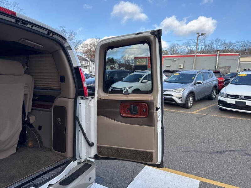 2019 Chevrolet Express 2500