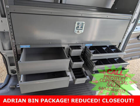 2025 Chevrolet Express 3500