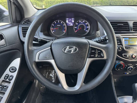 2017 Hyundai Accent SE