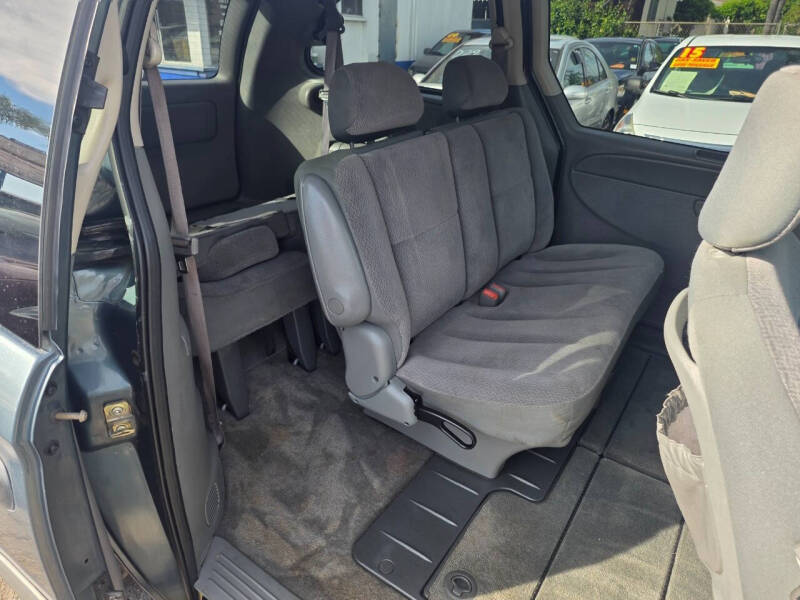 2006 Dodge Grand Caravan SE