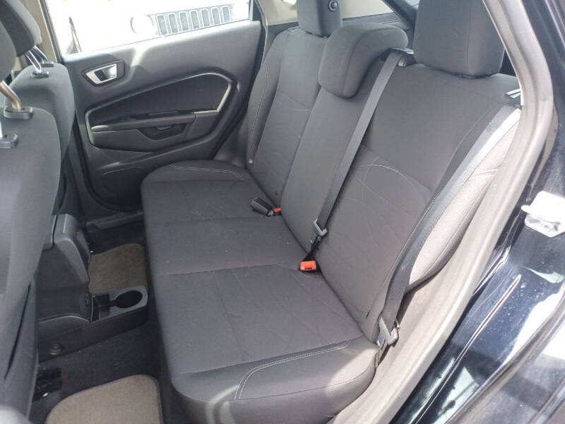 2016 Ford Fiesta SE