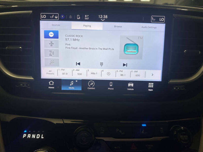 2023 Chrysler Pacifica Touring L