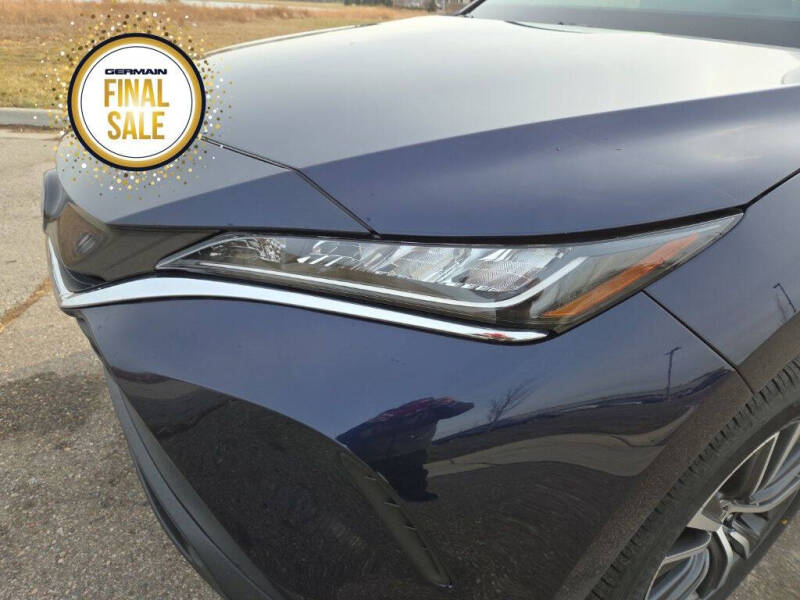 2022 Toyota Venza LE