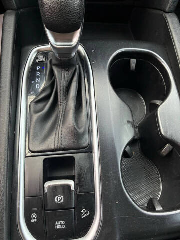 2019 Hyundai Santa Fe SE 2.4L