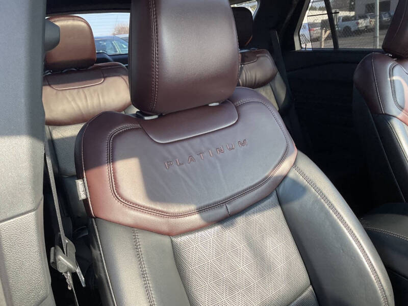 2020 Ford Explorer Platinum