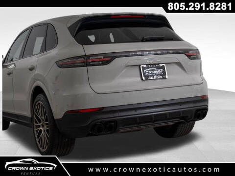 2023 Porsche Cayenne Platinum Edition