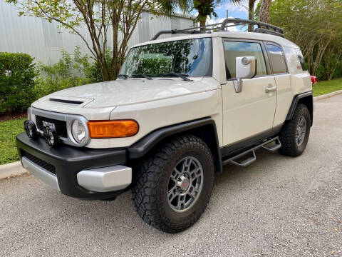 2010 Toyota FJ Cruiser for sale at DENMARK AUTO BROKERS in Riviera Beach FL