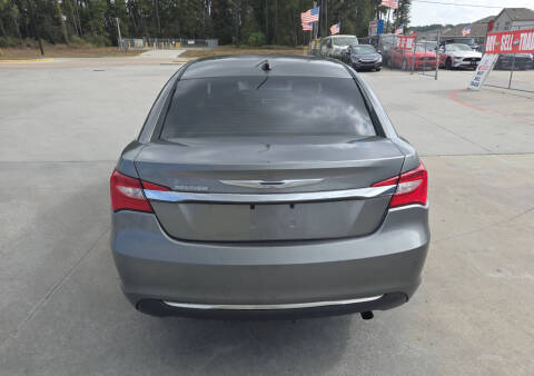 2013 Chrysler 200 LX
