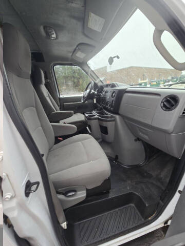 2014 Ford E-Series E-250