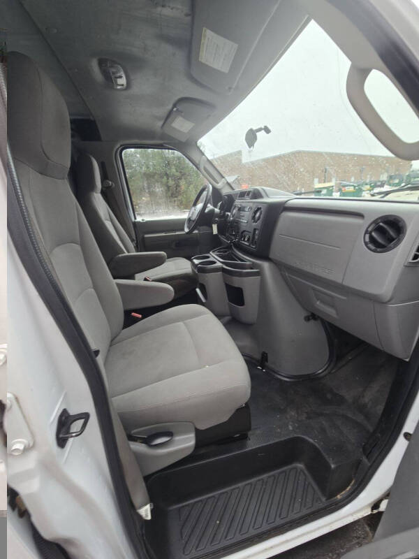 2014 Ford E-Series E-250