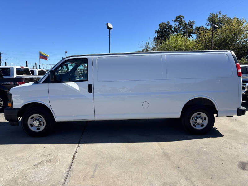 2017 Chevrolet Express 3500
