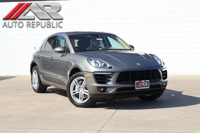 2016 Porsche Macan S's photo