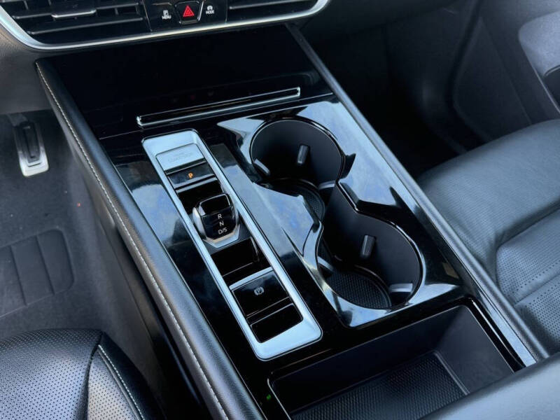 2026 Volkswagen Atlas Cross Sport SEL R-Line Black 4Motion