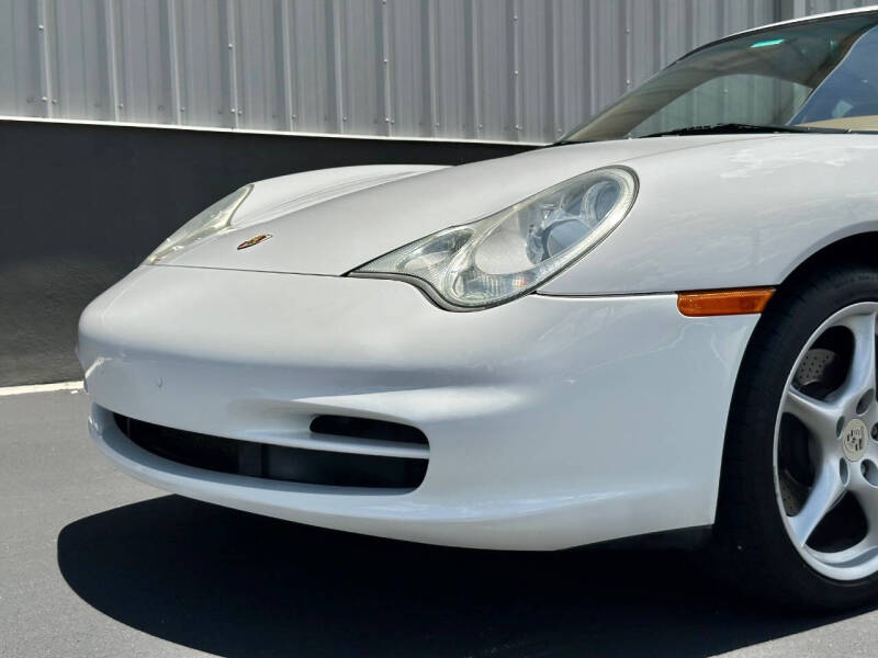 2004 Porsche 911 Carrera