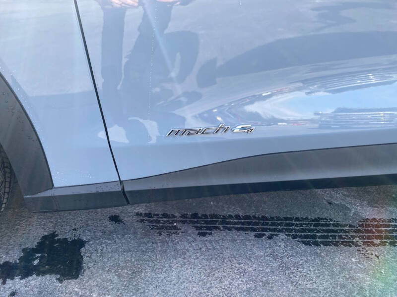 2024 Ford Mustang Mach-E Select