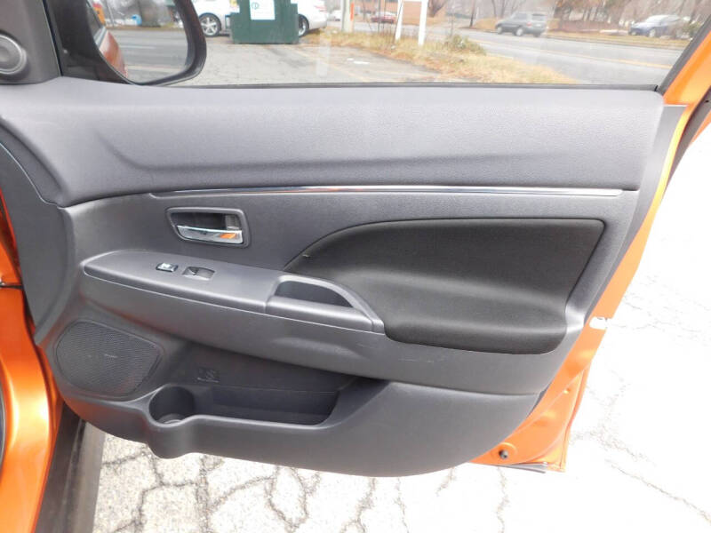 2020 Mitsubishi Outlander Sport ES