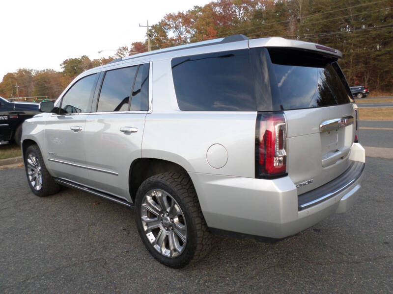 2016 GMC Yukon Denali photo 8