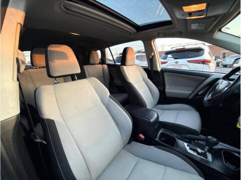 2016 Toyota RAV4 XLE